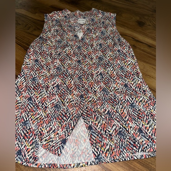 NIC+ZOE Tops - 🌟 3/$25 Bundle Item 🌟 Nic + Zoe Sleeveless Zigzag Top size small